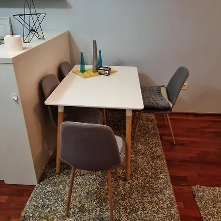 5 Star * Podgorica