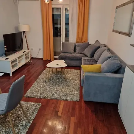 5 Star Apartment *